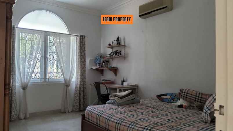dijual rumah perumahan legenda wisata