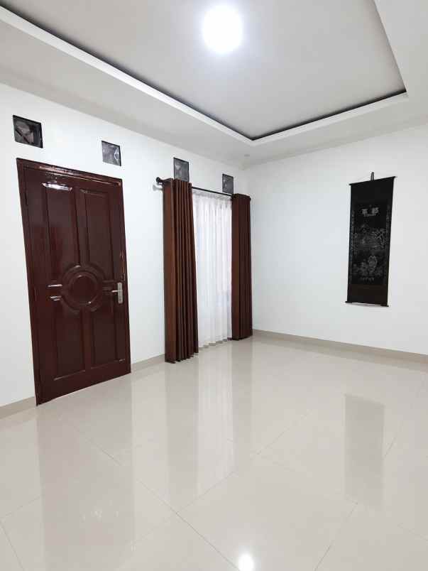 dijual rumah perumahan permata cimahi