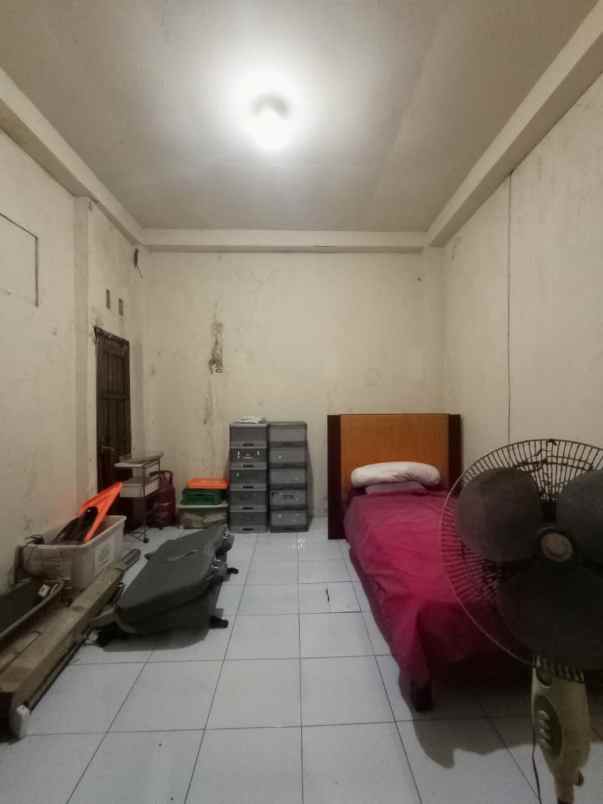 dijual rumah perumnas