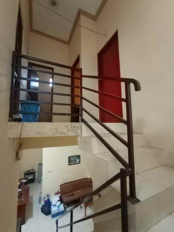 dijual rumah perumnas