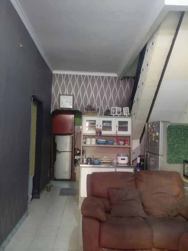 dijual rumah pisangan cirendeu ciputat