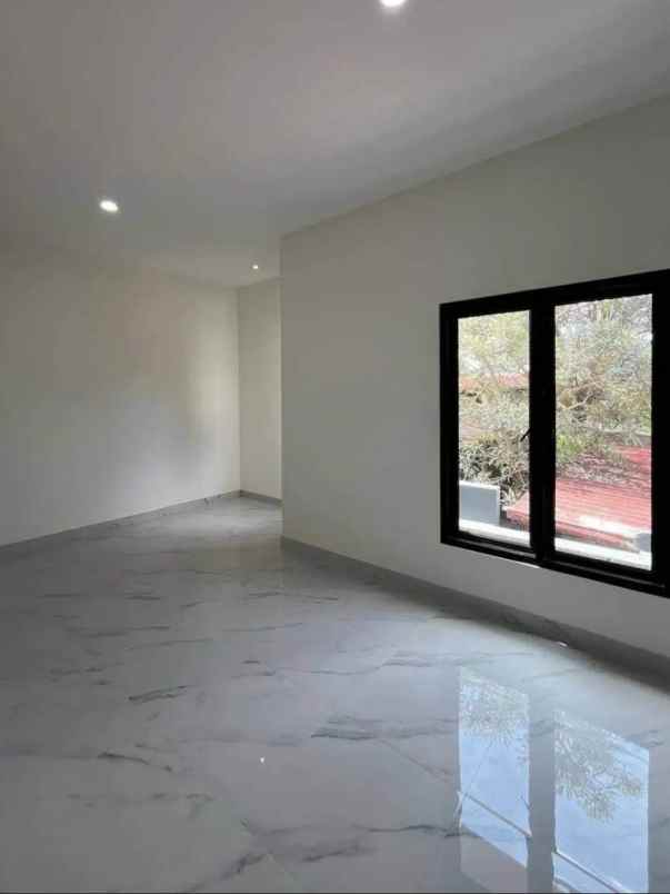 dijual rumah ploso kuning minomartani