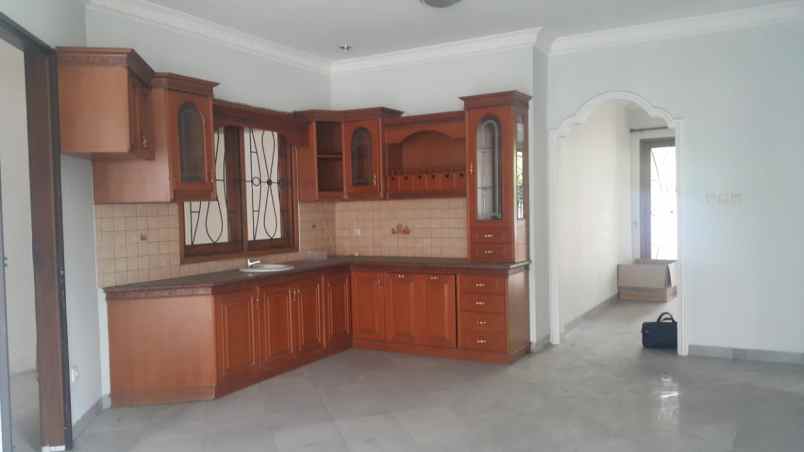 dijual rumah pondok bambu