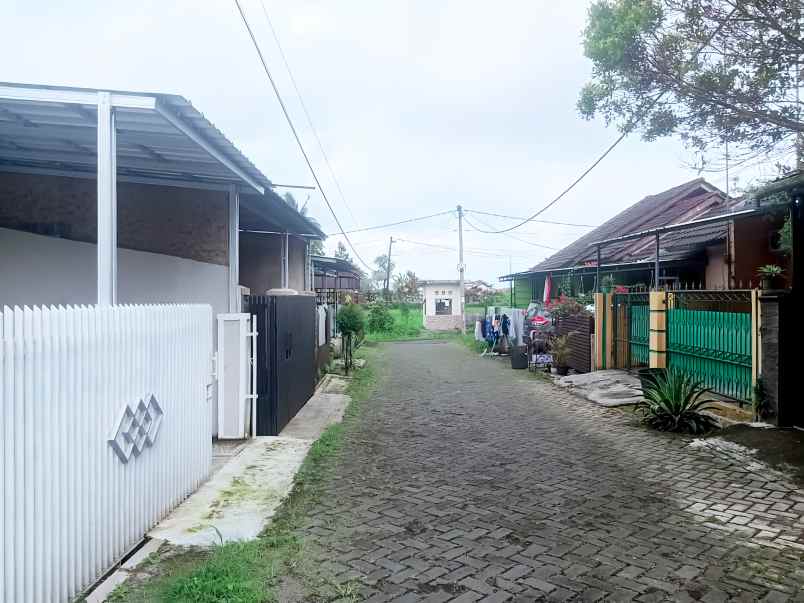 dijual rumah pondok indihiang