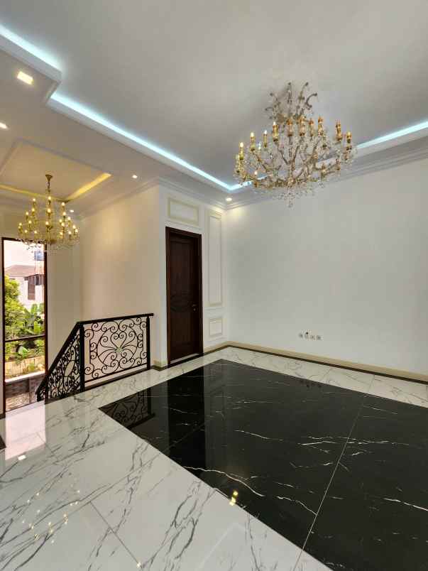 dijual rumah pondok kelapa
