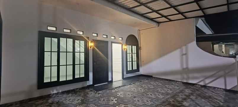 dijual rumah prima harapan regency kota