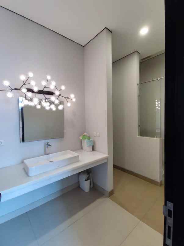 dijual rumah pulo nangka kayu putih
