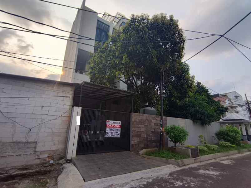 dijual rumah pulo nangka kayu putih