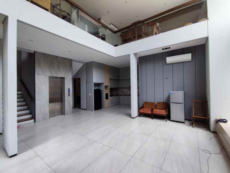 dijual rumah pulo nangka kayu putih