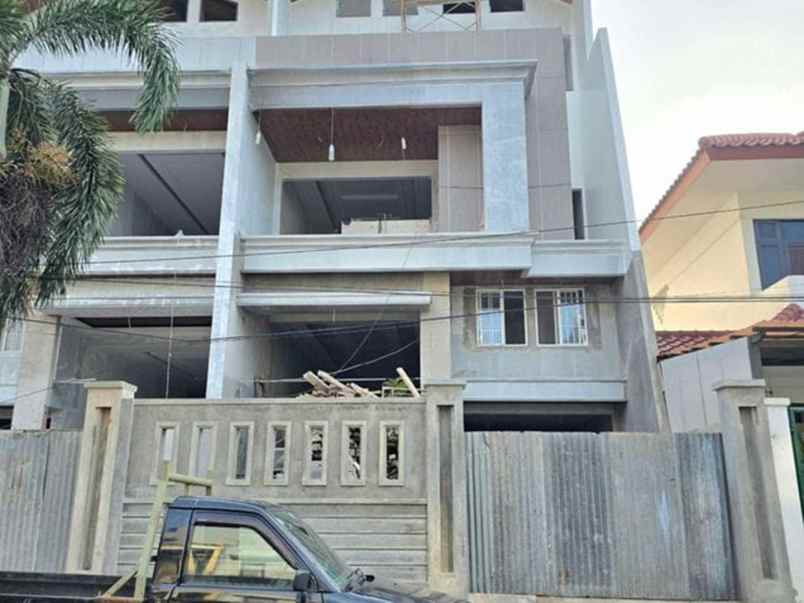 dijual rumah puri indah jl kembangan