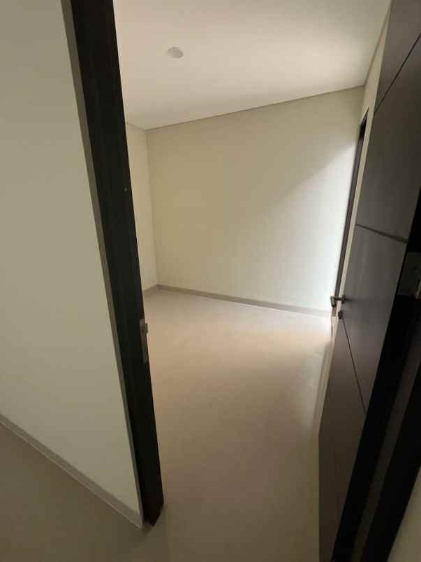 dijual rumah puri safira