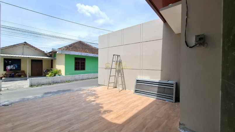dijual rumah purwomartani