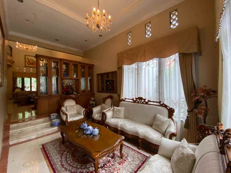 dijual rumah ragunan