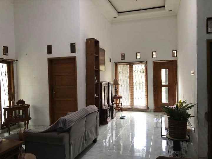 dijual rumah rancabolang