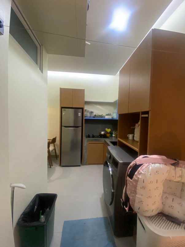 dijual rumah rapi siap huni di citraland cibubur