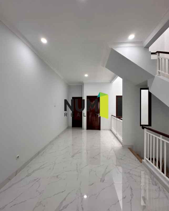 dijual rumah rawa bambu pasar minggu