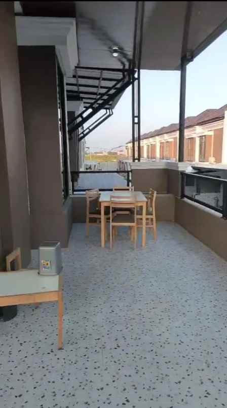 dijual rumah regency one