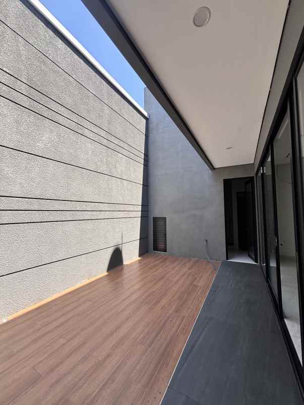 dijual rumah rumah citraland woodland