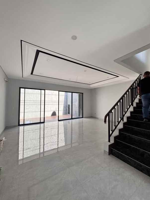 dijual rumah rumah citraland woodland