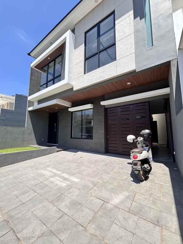 dijual rumah rumah citraland woodland
