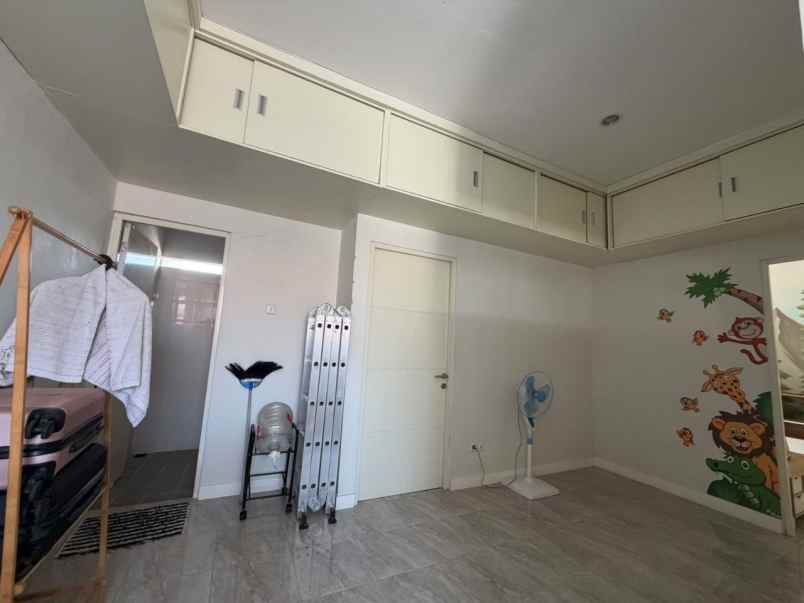 dijual rumah rumah valencia puri surya