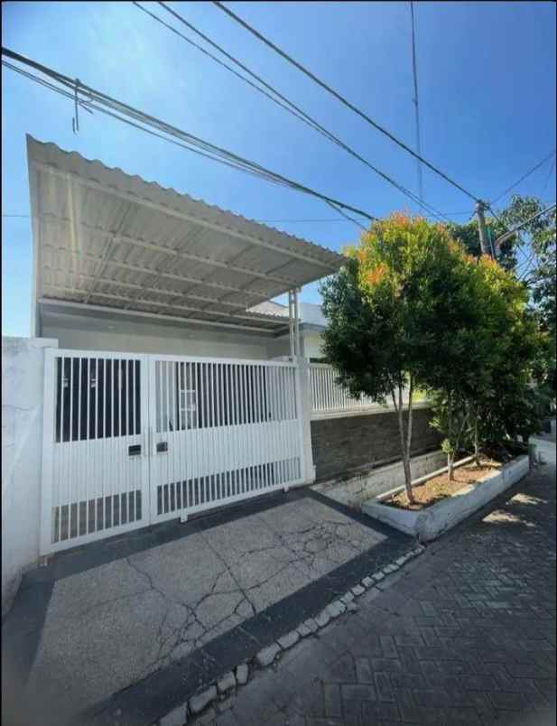 dijual rumah rungkut asri