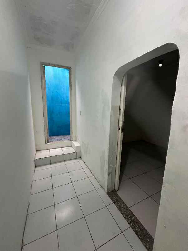 dijual rumah sariwangi