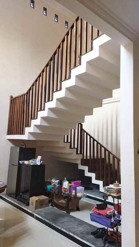 dijual rumah sayap wahid hasyim