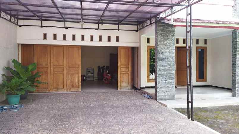 dijual rumah sayap wahid hasyim