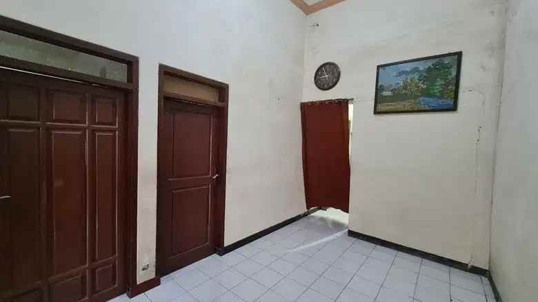 dijual rumah semolowaru elok surabaya