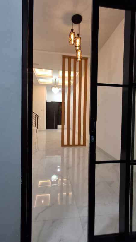 dijual rumah serdang