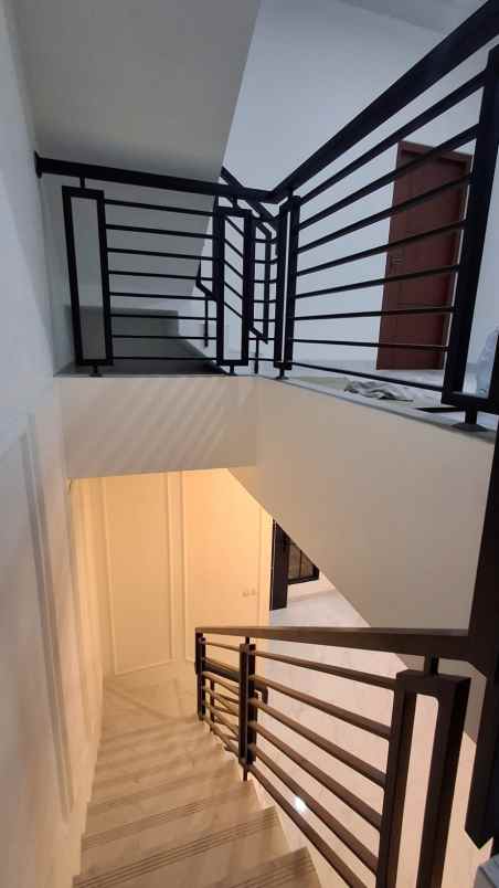 dijual rumah serdang