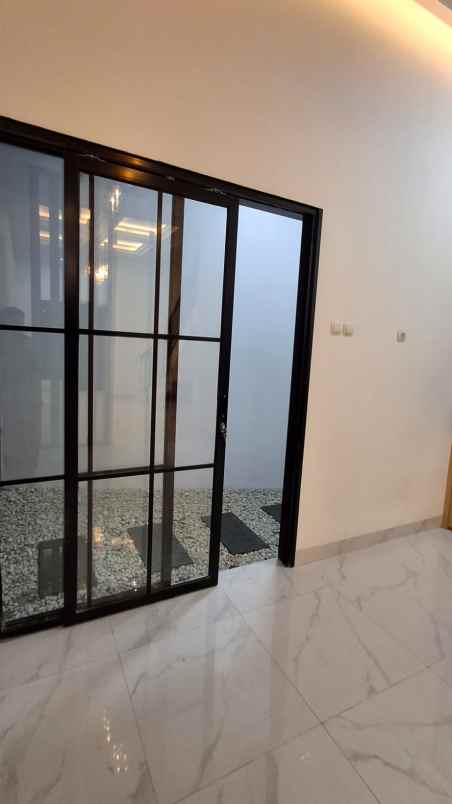 dijual rumah serdang