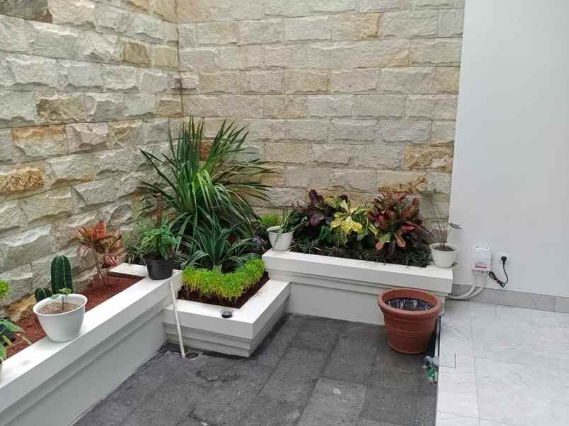 dijual rumah setu indah cipayung jaktim