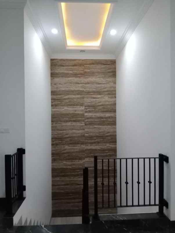 dijual rumah setu indah cipayung jaktim
