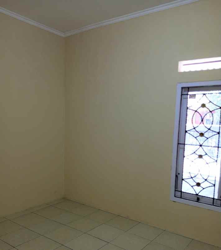 dijual rumah siap huni