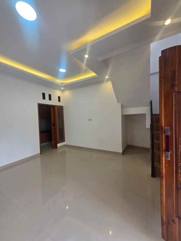 dijual rumah siap huni lokasi biaung kesiman
