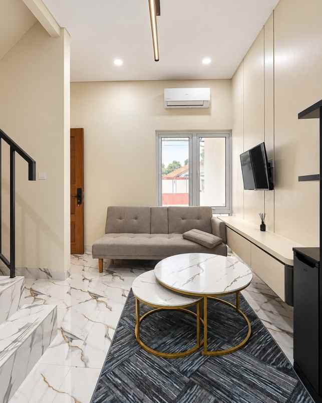 dijual rumah siap huni nyaman strategis di limo depok