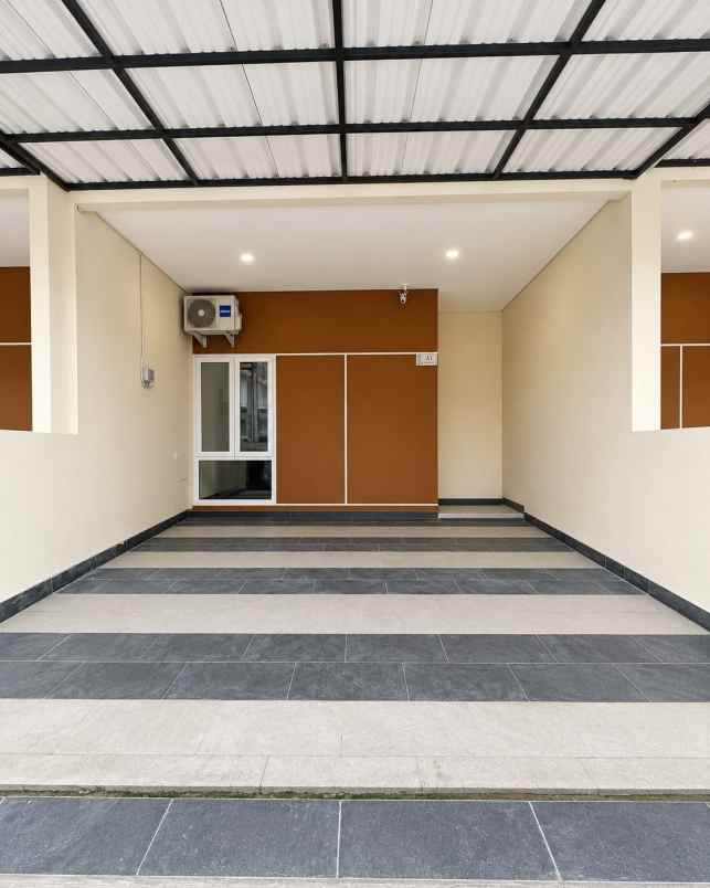 dijual rumah siap huni nyaman strategis di limo depok