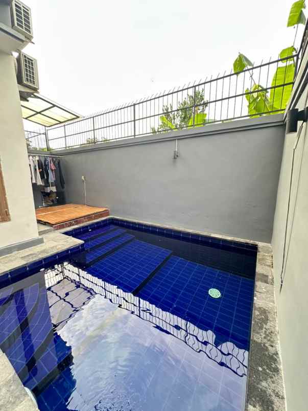 dijual rumah sidakarya renon