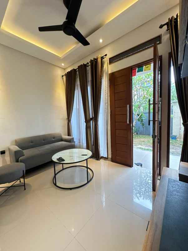 dijual rumah sidakarya renon