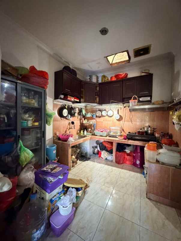 dijual rumah siwalankerto wonocolo