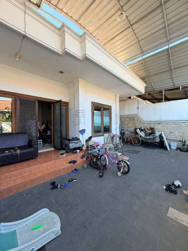 dijual rumah siwalankerto wonocolo