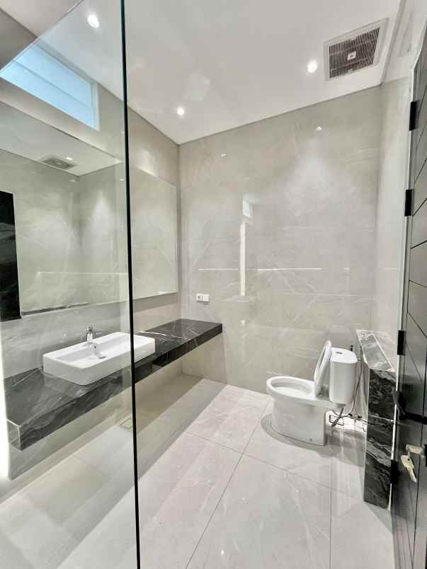 dijual rumah somerset citraland