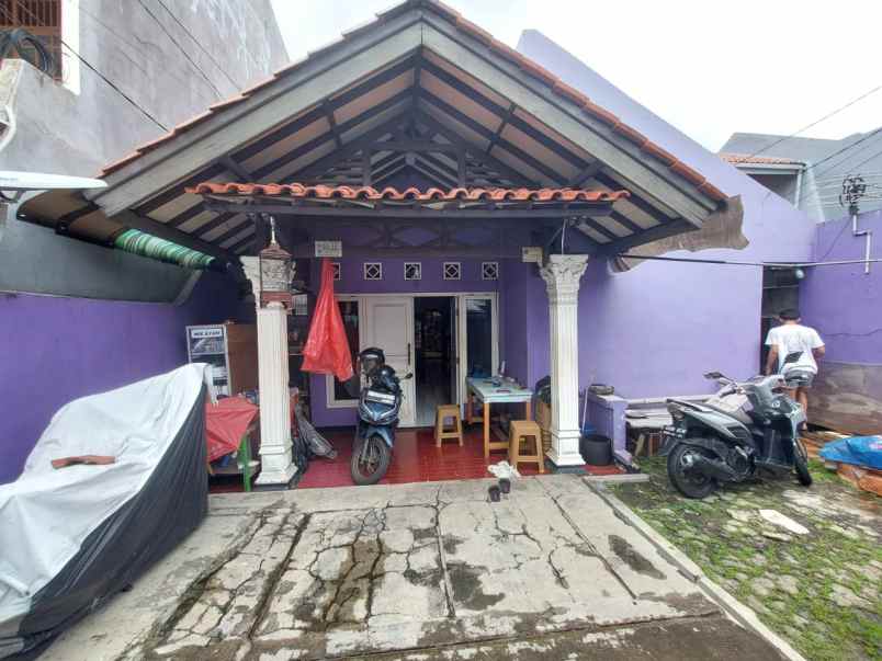 dijual rumah srengseng kembangan