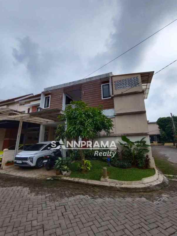 dijual rumah sukamaju baru
