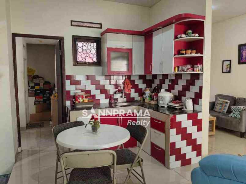 dijual rumah sukamaju baru