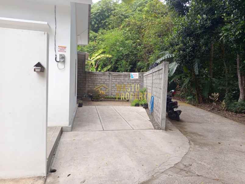dijual rumah sumberharjo