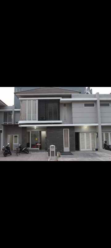 dijual rumah suvarna sutera suka harja