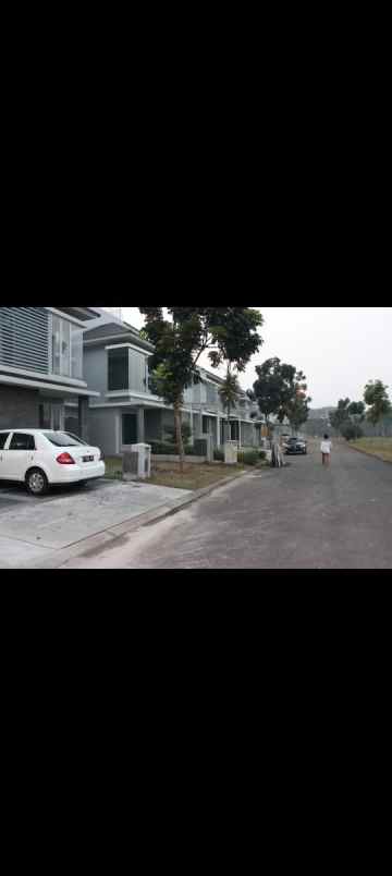 dijual rumah suvarna sutera suka harja